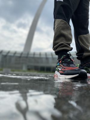The Gateway Arch by null