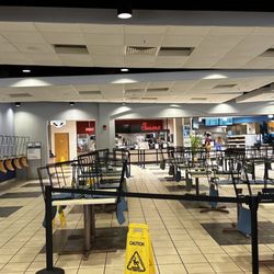 Florida Gulf Coast University - Dining hall