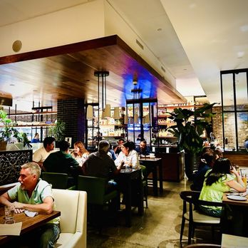 Sweet T's Restaurant + Bar - Restaurant area - Southern Near Me - Windsor, California