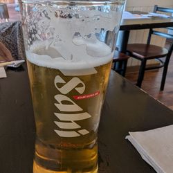 Hiro's Sushi & Japanese Kitchen - Cold Asahi before the chef's choice sashimi