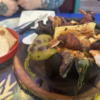 Restaurant Sinaloa - Molcajete barba roja - Seafood Near Me - Phoenix, Arizona Restaurant Sinaloa - Molcajete barba roja - Seafood Near Me - Phoenix, Arizona