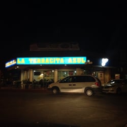La Terracita Azul - Fachada de noche.