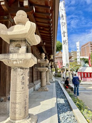 Kushida Shrine by null