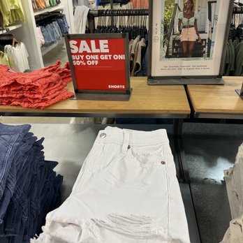 American Eagle - Men's Clothing Near Me - Sunrise, Florida American Eagle - Men's Clothing Near Me - Sunrise, Florida