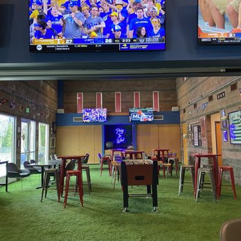 Best Ball - Game room - Sports Bars Near Me - Van Nuys, California Best Ball - Game room - Sports Bars Near Me - Van Nuys, California