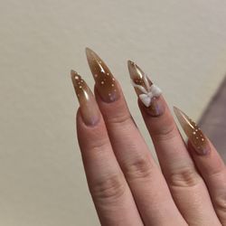 Demi's Nails