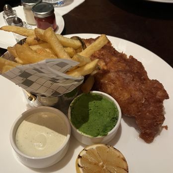 Dylan Hotel - Fish and chips - Hotels Near Me - Dublin, D