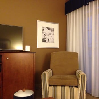 Navy Lodge - Living room in the family suite - Hotels Near Me - Virginia Beach, Virginia