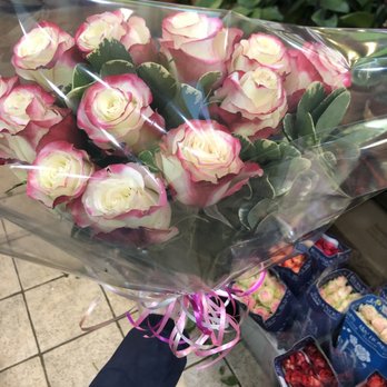 Rosa Rosa Flowers - Beautiful - Florists Near Me - New York, New York Rosa Rosa Flowers - Beautiful - Florists Near Me - New York, New York