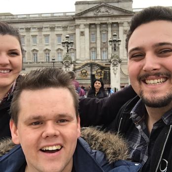 Buckingham Palace - Landmarks & Historical Buildings Near Me - London, XGL Buckingham Palace - Landmarks & Historical Buildings Near Me - London, XGL