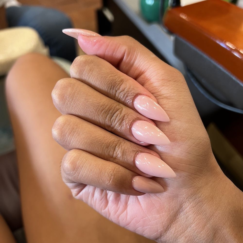 Acrylic nails