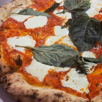 Santa Panza - Margherita Pizza - Pizza Near Me - Brooklyn, New York
