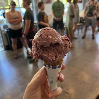 Sugar J's Ice Cream Workshop - Blackberry chocolate chunk kiddie scoop - Ice Cream & Frozen Yogurt Near Me - Corvallis, Oregon Sugar J's Ice Cream Workshop - Blackberry chocolate chunk kiddie scoop - Ice Cream & Frozen Yogurt Near Me - Corvallis, Oregon