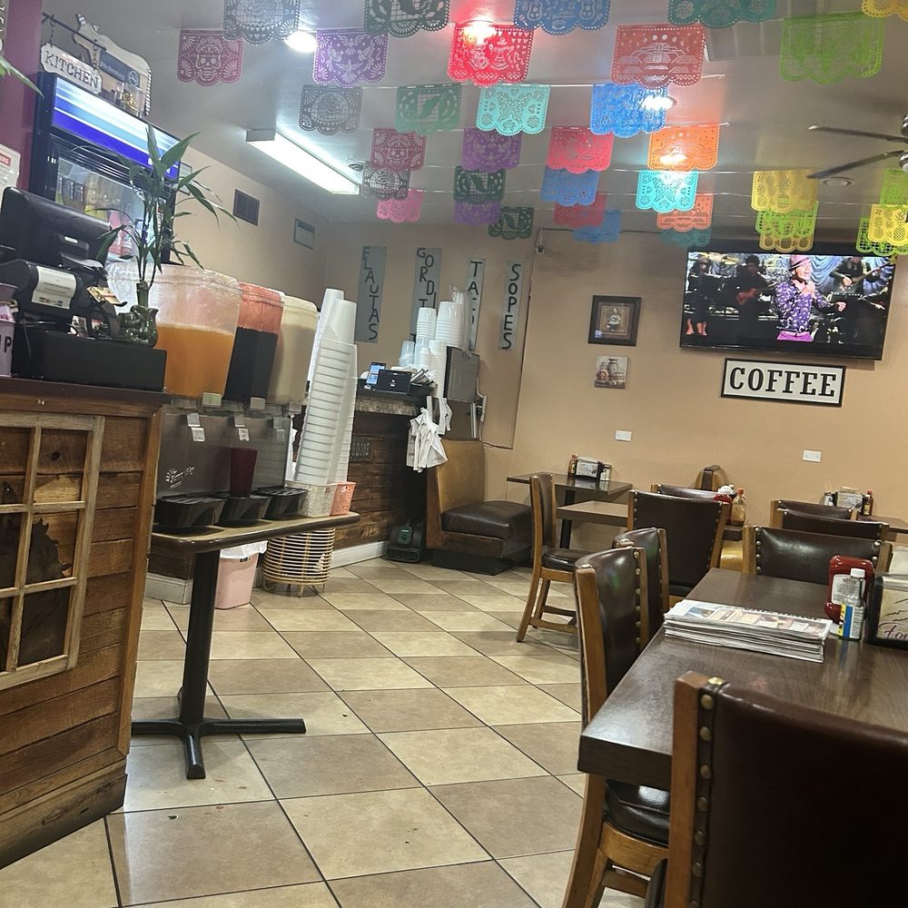 El Forastero - Mexican Near Me - Chicago, Illinois