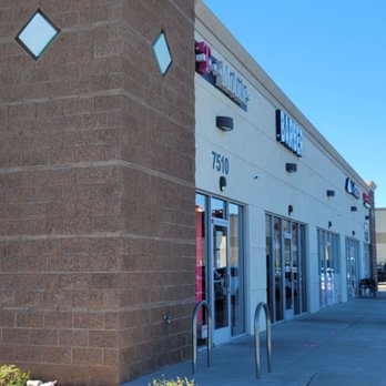 T-Mobile - This store smelled like marijuana so bad inside - Mobile Phones Near Me - Tempe, Arizona