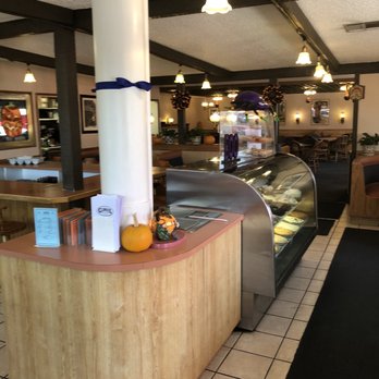 Coral Cafe - Interior - American Near Me - Burbank, California