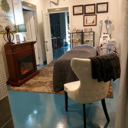 Icon On The Shore - Find out about our Advanced therapies for your skin and body sculpting on our website www,iconhairsalon.com