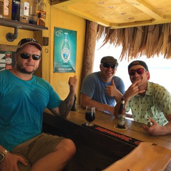 el norte - three men sitting at a bar - Bars Near Me - San Pedro, California