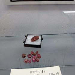 Gem & Mineral Society of Franklin - I've found ones just like these around this area.