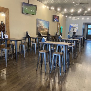 Commercial Street Bar - Commercial Street Bar Goliad, TX - Bars Near Me - Goliad, Texas Commercial Street Bar - Commercial Street Bar Goliad, TX - Bars Near Me - Goliad, Texas