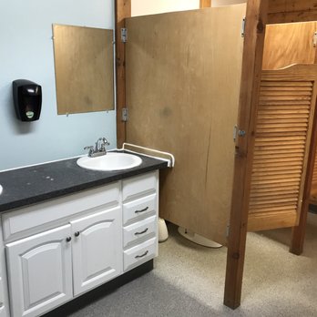 Stoney Creek RV Park - Women's bathroom - Campgrounds Near Me - Seward, Alaska Stoney Creek RV Park - Women's bathroom - Campgrounds Near Me - Seward, Alaska
