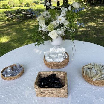 Red Maple Vineyard - welcome table with heel protectors, tissues, sunglasses, and bug spray - Wineries Near Me - West Park, New York Red Maple Vineyard - welcome table with heel protectors, tissues, sunglasses, and bug spray - Wineries Near Me - West Park, New York