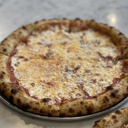 Pan Con Queso - Cheese pizza