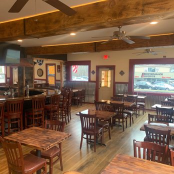 Farmboys Smokin BBQ - Interior dining room - Barbeque Near Me - Danbury, Connecticut Farmboys Smokin BBQ - Interior dining room - Barbeque Near Me - Danbury, Connecticut