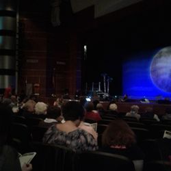 Moon Area Public Schools Bon Meade Elementary Schl - Love this auditorium  .