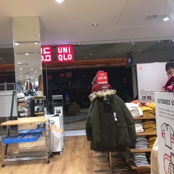 UNIQLO - Men's Clothing Near Me - Newton, Massachusetts