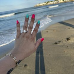 T T Nails