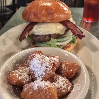 Willy's Kitchen - Smoked bacon & egg burger with corn nuggets - American Near Me - Glen Burnie, Maryland
