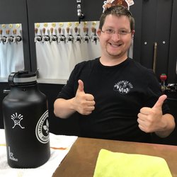 Growler Rush - The beer man