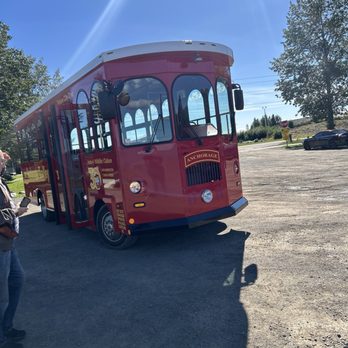 Anchorage Trolley Tours - Tours Near Me - Anchorage, Alaska
