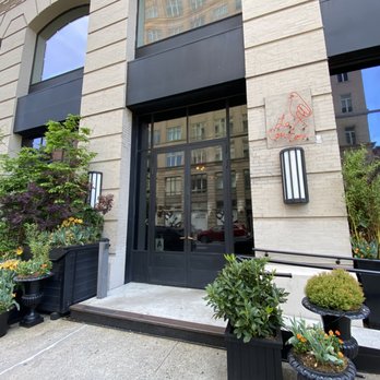 Le Coucou - French Near Me - New York, New York