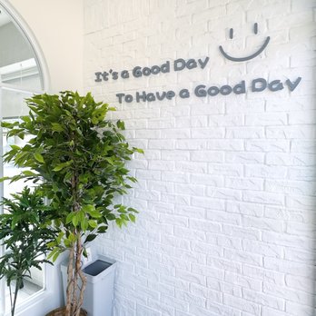 Karkumi Cafe - Entrance - Cafes Near Me - Scarborough, Ontario