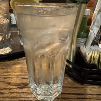 Pepper’s Mexican Cuisine - Large glasses of water - Mexican Near Me - Biddeford, Maine Pepper’s Mexican Cuisine - Large glasses of water - Mexican Near Me - Biddeford, Maine