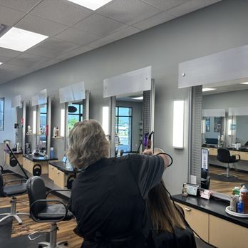 Supercuts - Inside - Hair Salons Near Me - JACKSONVILLE, North Carolina Supercuts - Inside - Hair Salons Near Me - JACKSONVILLE, North Carolina