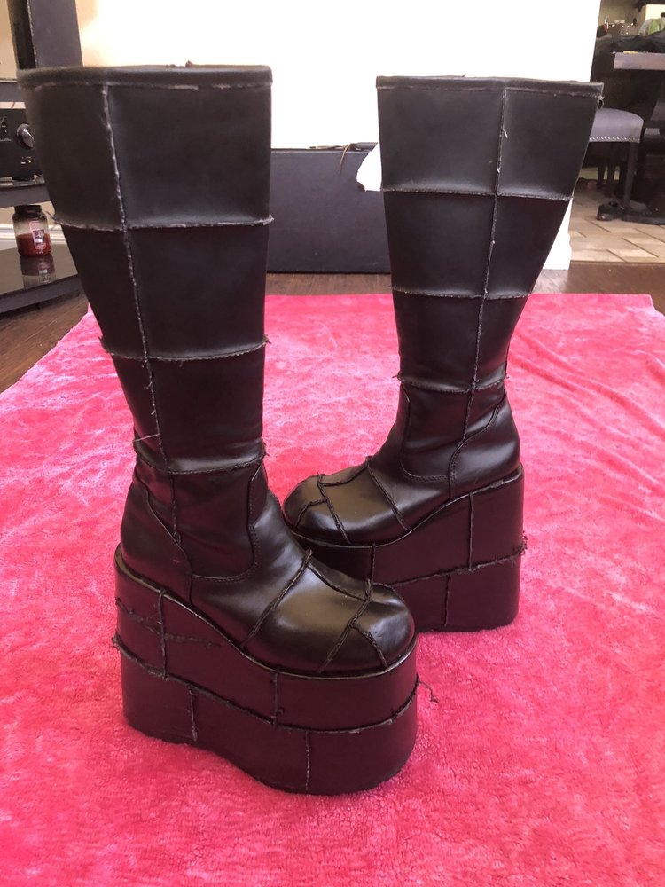 LA BELLE’S SHOE REPAIR 23 Reviews 23881 Via Fabricante, Mission