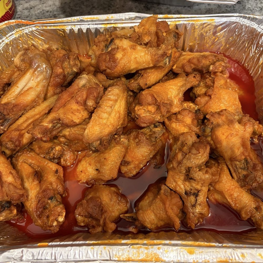 Jimmy's Pizzeria - Buffalo chicken wings - Pizza Near Me - Troy, New York