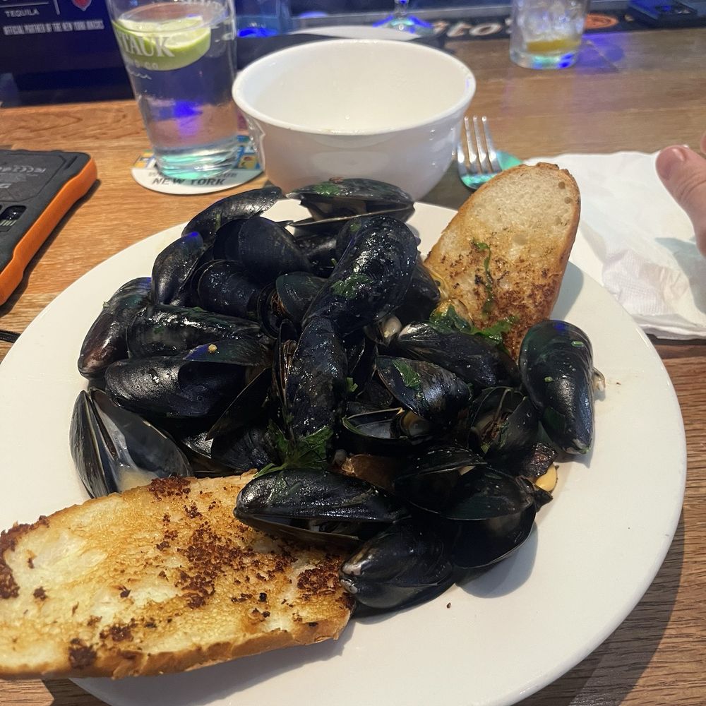 Brixx & Barley - Bars Near Me - Long Beach, New York Brixx & Barley - Bars Near Me - Long Beach, New York