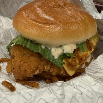 Wendy's - Ghost Pepper Ranch Chicken Sandwich - Burgers Near Me - Wayne, New Jersey