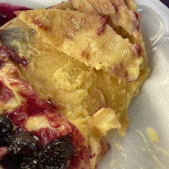 Cafe Crepes - Lemon haze w/blueberry, mushy and not welcoming at all. - Cafes Near Me - Bakersfield, California