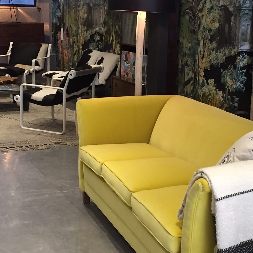 Vintage - Department - Couch - Furniture Stores Near Me - Lisbon, 11 Vintage - Department - Couch - Furniture Stores Near Me - Lisbon, 11