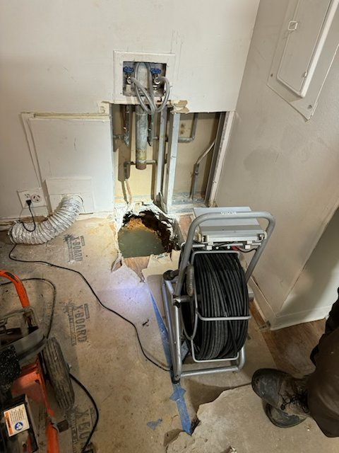 Slide of Bee Kind Plumbing, Heating, Cooling, Electrical