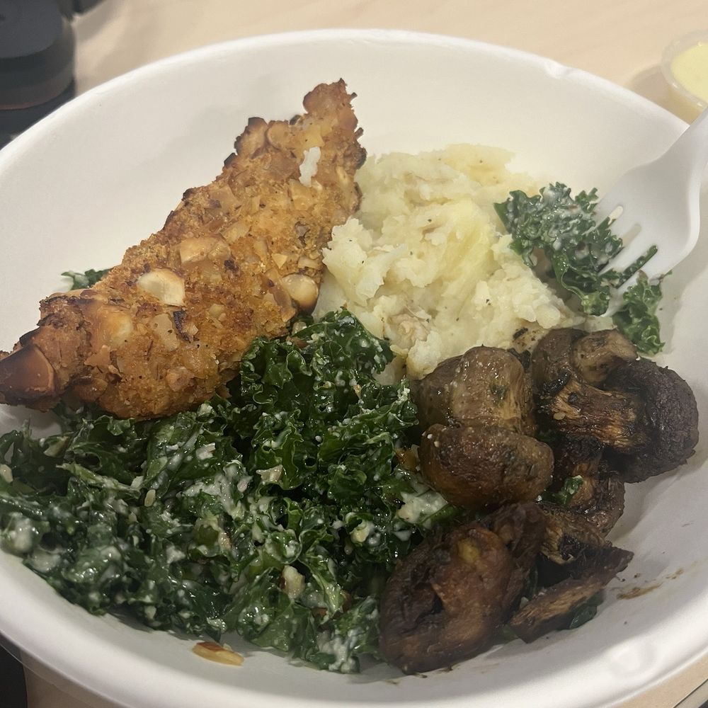 Almond crusted-chicken tenders, cauliflower mash, kale, and mushrooms Almond crusted-chicken tenders, cauliflower mash, kale, and mushrooms