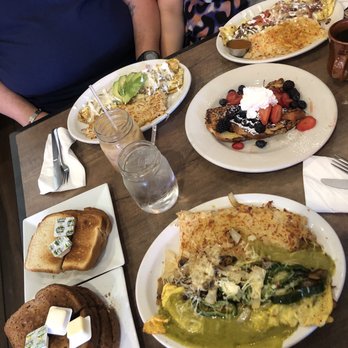 Cafe De Olla - American Near Me - Burbank, California Cafe De Olla - American Near Me - Burbank, California