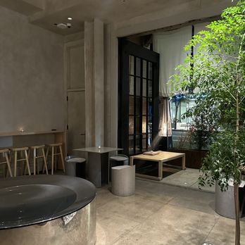 kodo - Waiting Area - Cocktail Bars Near Me - Los Angeles, California kodo - Waiting Area - Cocktail Bars Near Me - Los Angeles, California