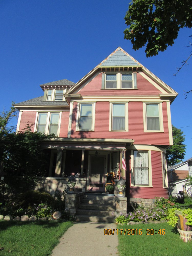 VOYAGERS INN Updated August 2024 210 East St, Three Rivers