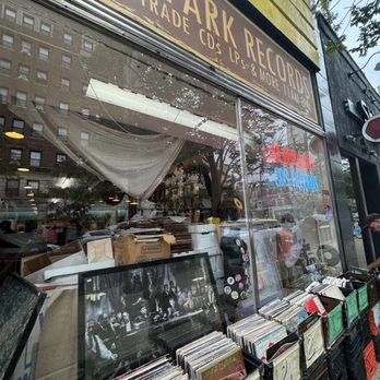 Hyde Park Records - Music & DVDs Near Me - Chicago, Illinois Hyde Park Records - Music & DVDs Near Me - Chicago, Illinois
